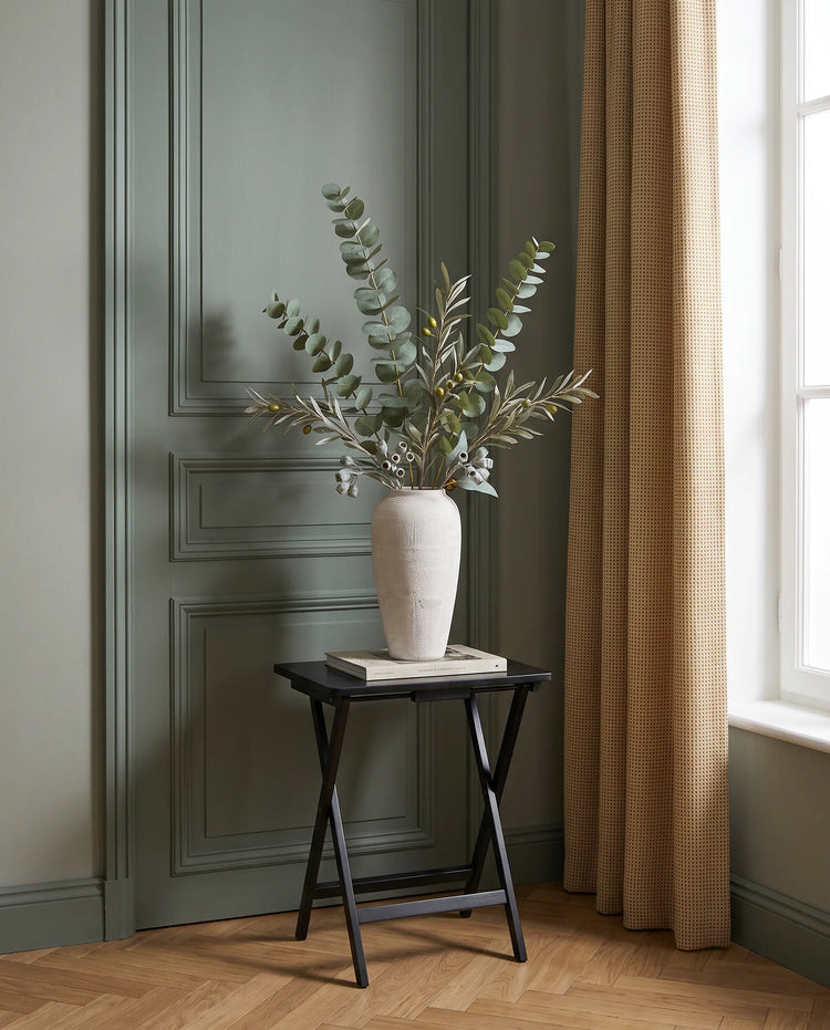 Feuillage et branches artificiels — Grandes Branches — dans une entrée