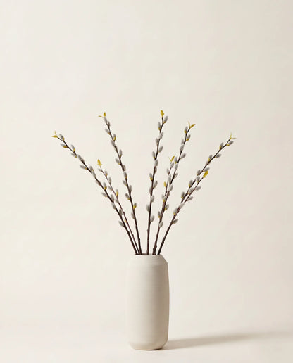 Branches de saule artificielles brun et gris argenté dans un vase en céramique
