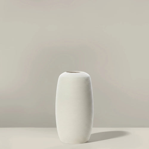 Vase céramique blanc crème strié, cylindre H 20 cm