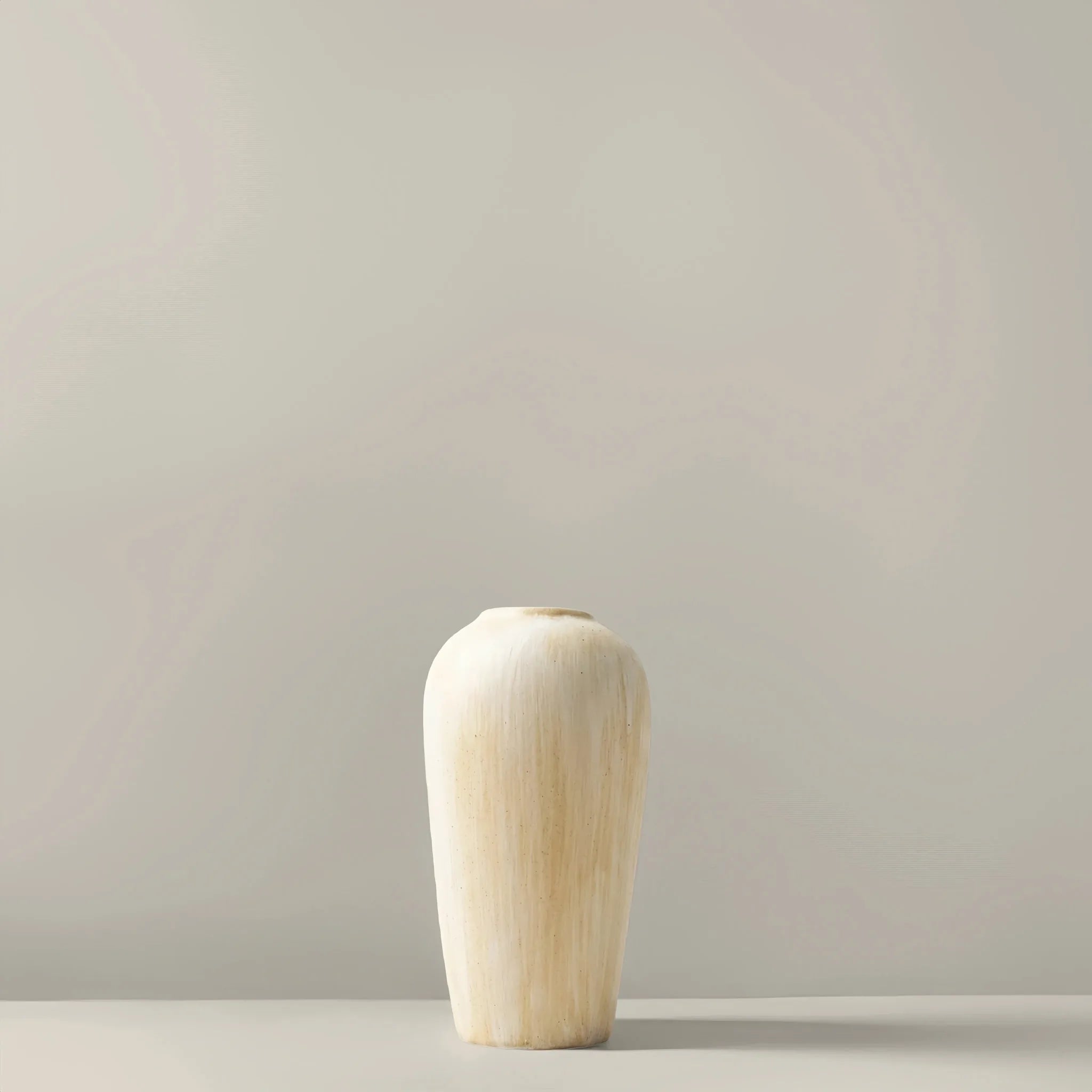 Vase céramique crème cannelé, cylindre H 15 cm